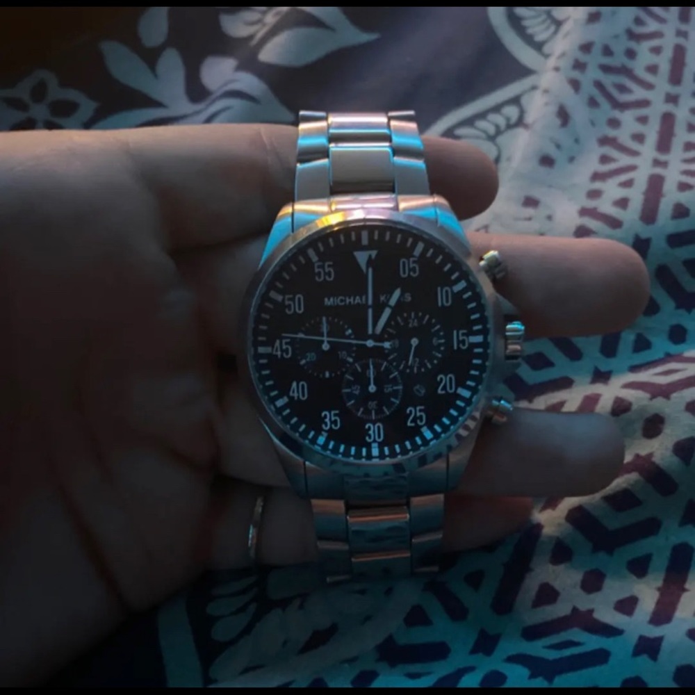 silver Mk watch - Picture 2 of 6